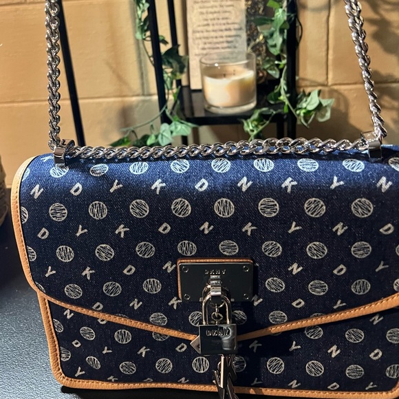 DKNY denim look logo cross body - Picture 2 of 9
